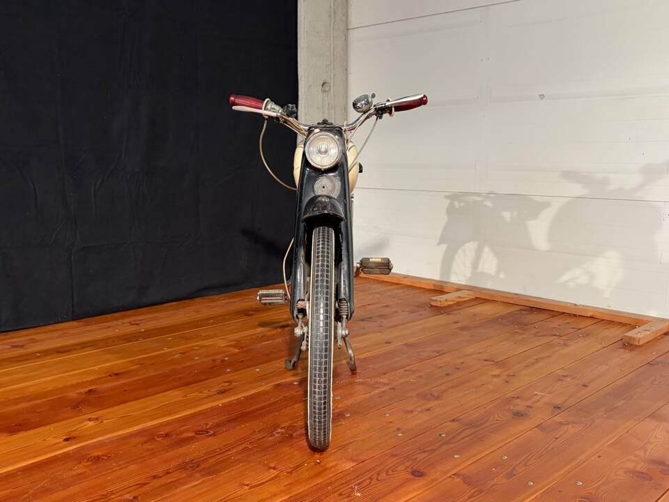 Image 3/13 of HMW 50 (1955)