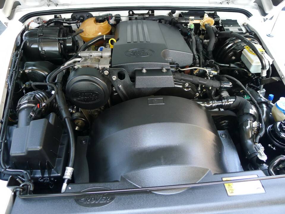 Image 14/15 of Land Rover Defender 90 (2014)
