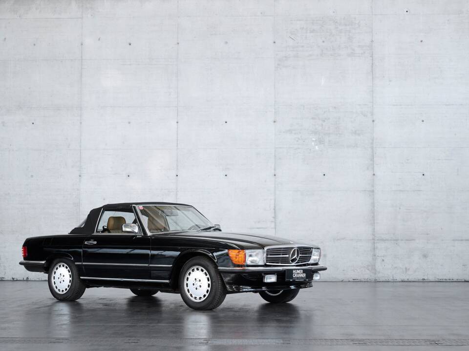 Image 19/50 de Mercedes-Benz 560 SL (1989)
