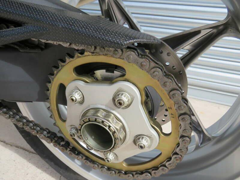 Bild 39/43 von MV Agusta Brutale 750 S (2006)