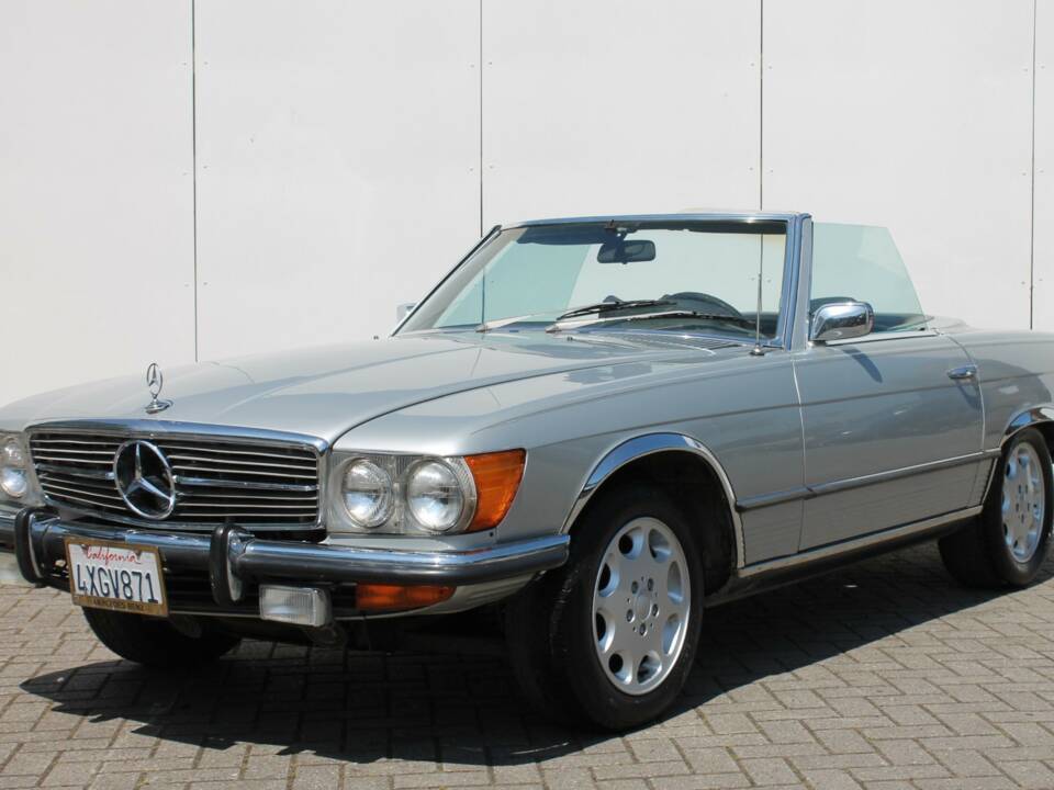 Image 15/23 of Mercedes-Benz 450 SL (1973)