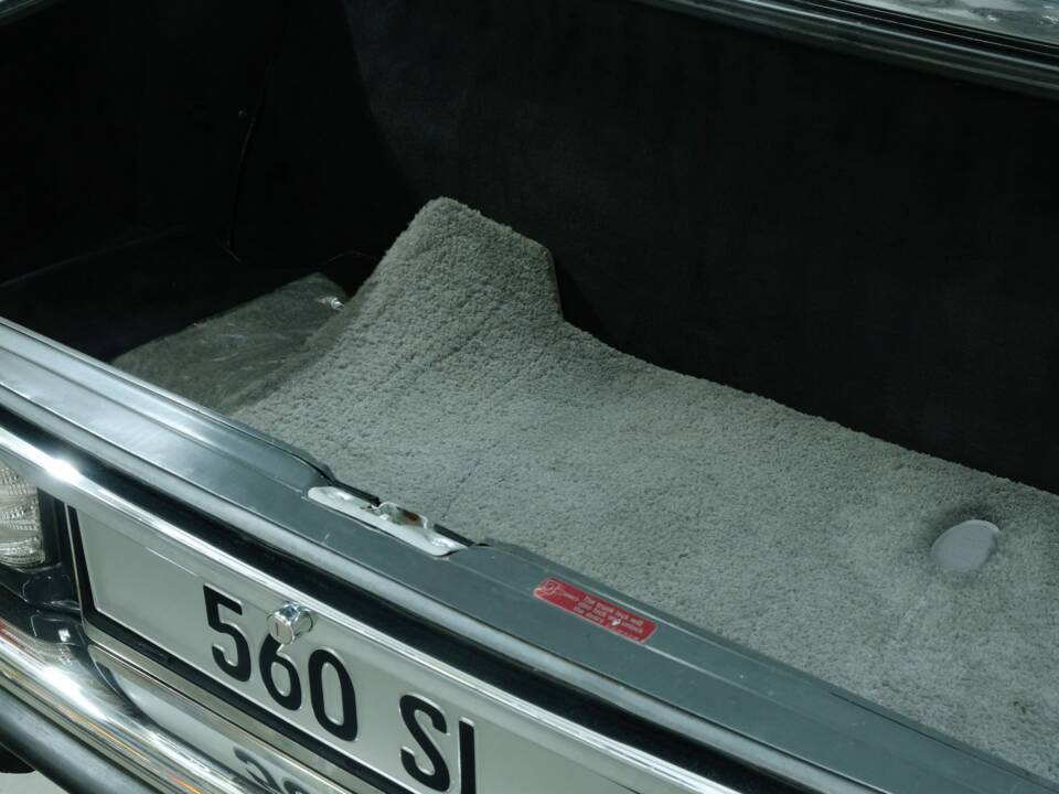 Image 44/50 de Mercedes-Benz 560 SL (1988)