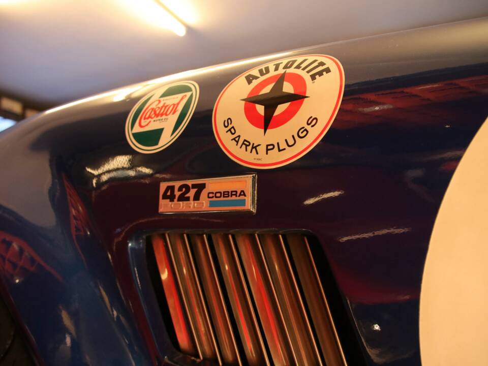 Image 51/57 of AC Cobra 427 (1965)