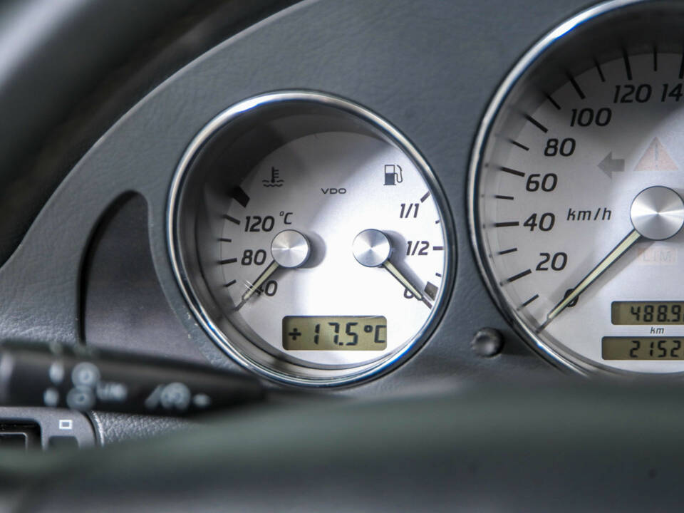 Image 16/50 of Mercedes-Benz SLK 200 Kompressor (2002)