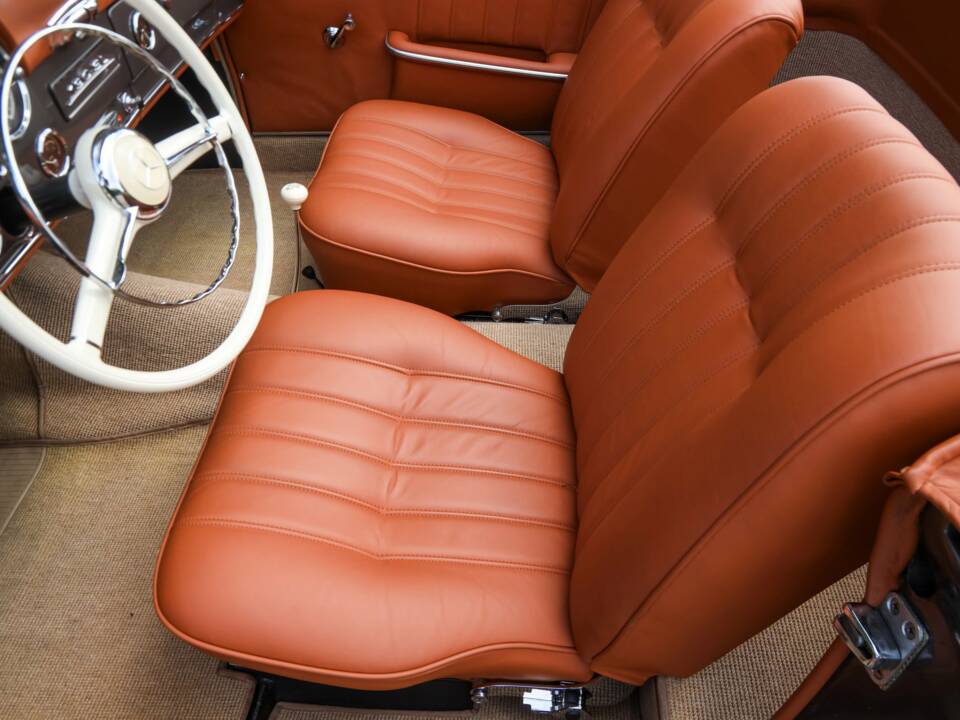 Obraz 42/50 pojazdu Mercedes-Benz 190 SL (1960)