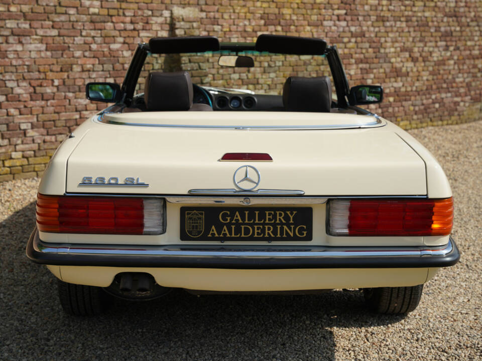 Bild 8/50 von Mercedes-Benz 560 SL (1989)