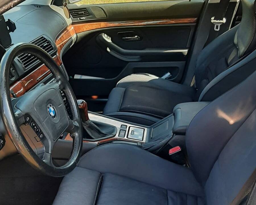 Image 6/8 of BMW 535i (1996)