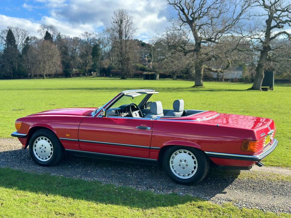 Image 7/50 de Mercedes-Benz 300 SL (1988)