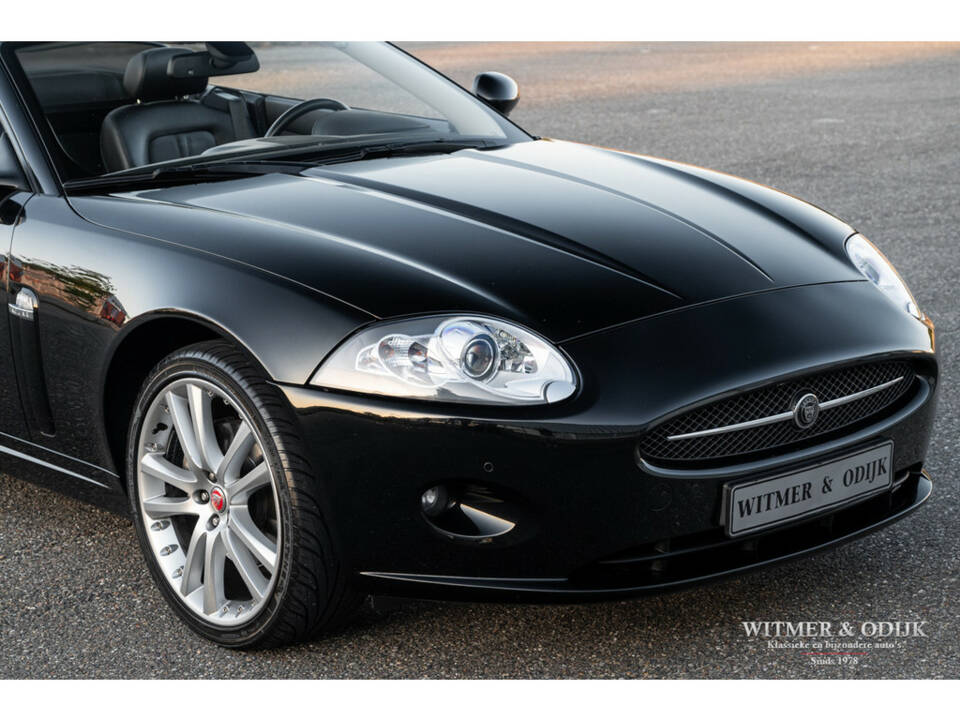 Image 28/37 of Jaguar XK 4.2 (2006)