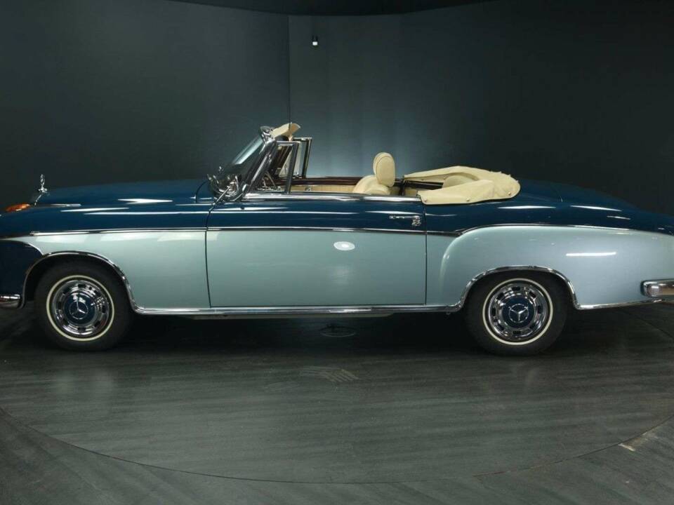 Afbeelding 3/50 van Mercedes-Benz 220 S Cabriolet (1957)