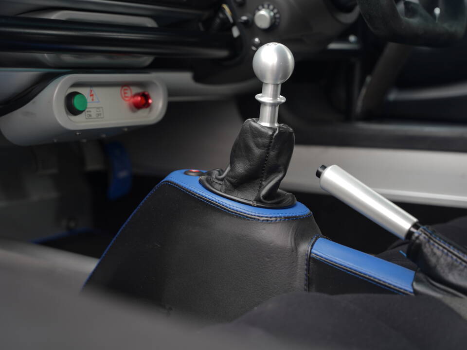 Image 42/50 of Lotus Exige S 240 (2008)