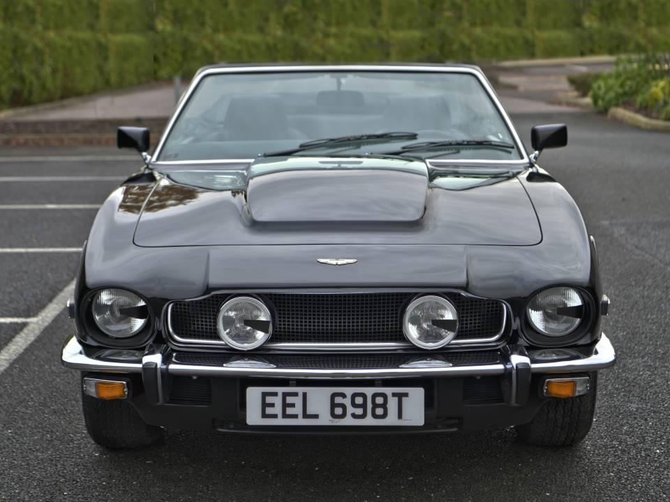 Imagen 11/48 de Aston Martin V8 Volante (1978)
