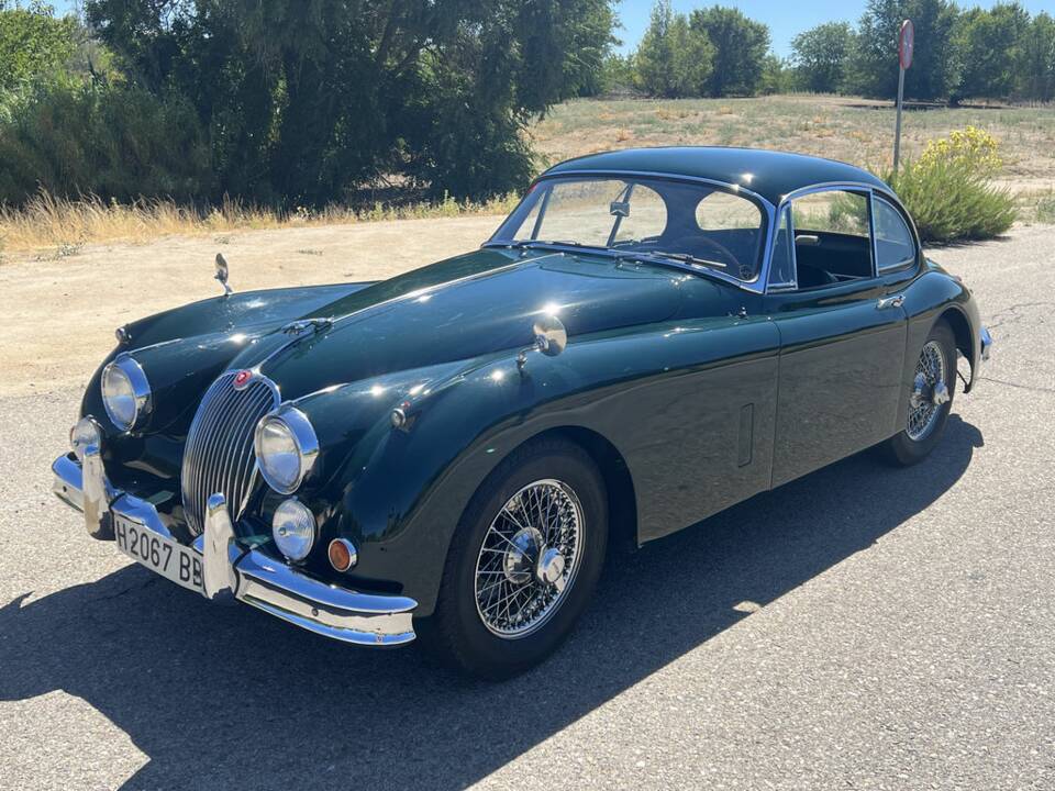 Image 3/8 de Jaguar XK 150 3.4 S FHC (1960)