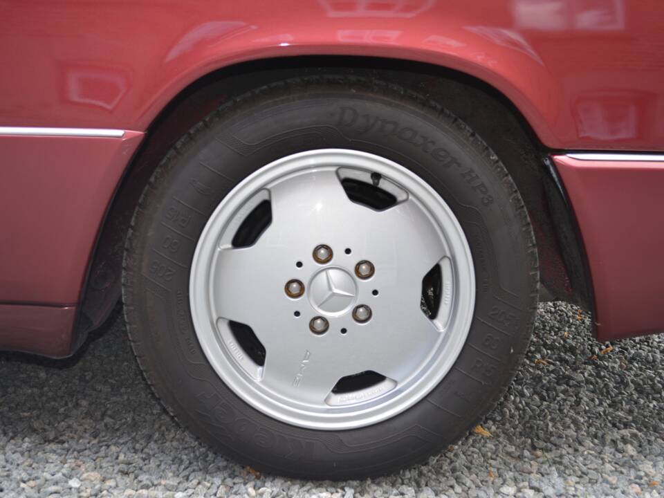 Bild 13/15 von Mercedes-Benz 230 CE (1991)