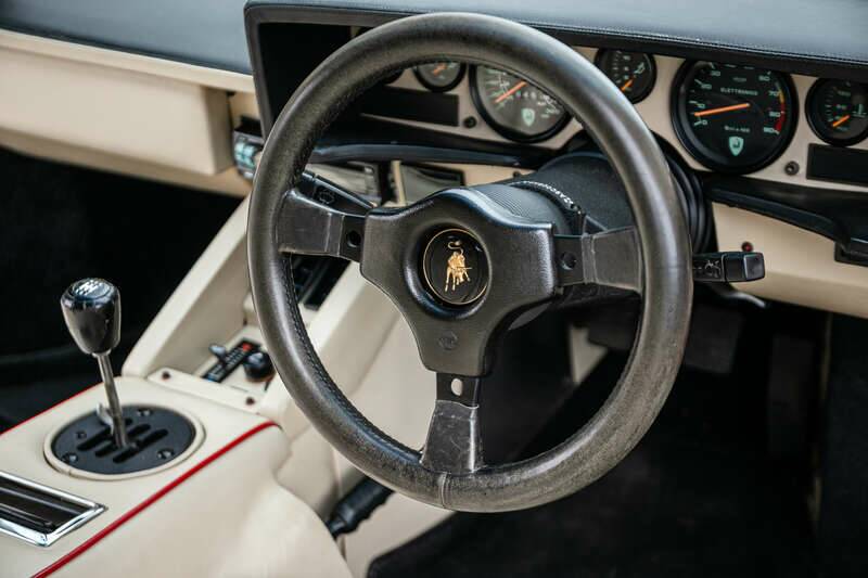 Bild 24/43 von Lamborghini Countach LP 5000 S QV (1988)