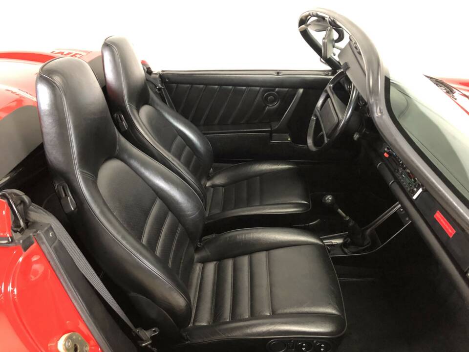Bild 9/39 von Porsche 911 Speedster 3.2 (1989)