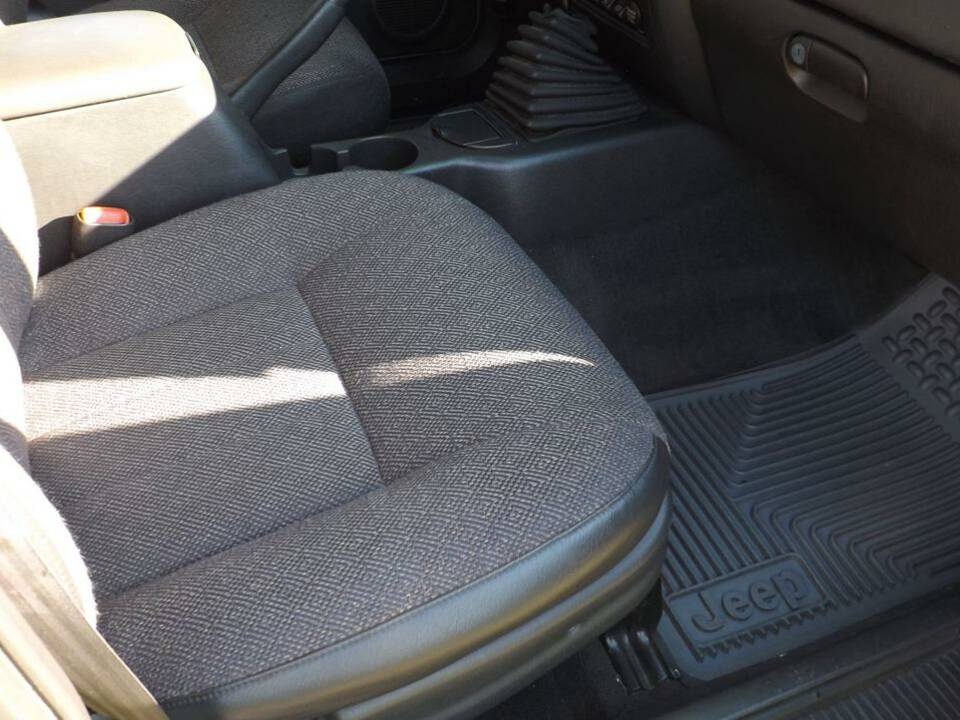 Image 34/50 of Jeep Cherokee 2.5 TD (2000)