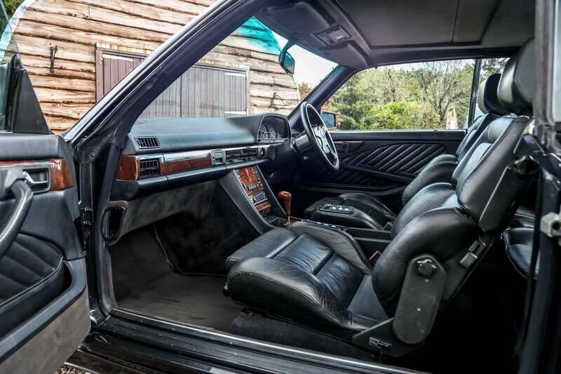 Image 17/50 of Mercedes-Benz 560 SEC 6.0 AMG (1989)