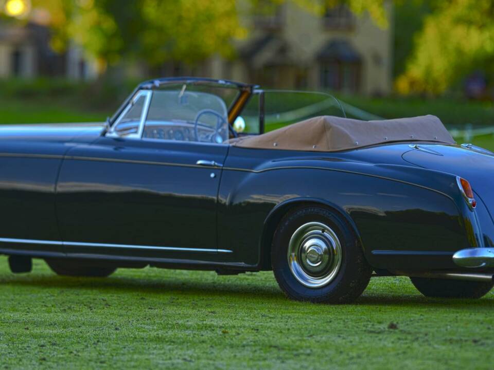 Afbeelding 15/50 van Bentley S 1 Continental DHC (1957)