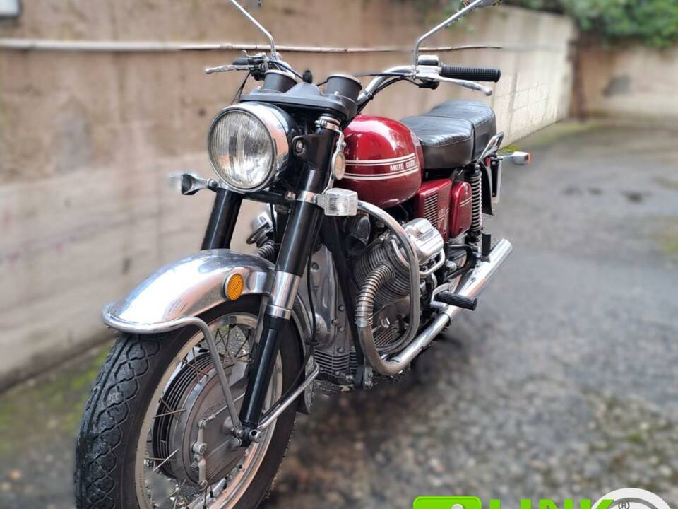 Image 2/10 of Moto Guzzi DUMMY (1973)