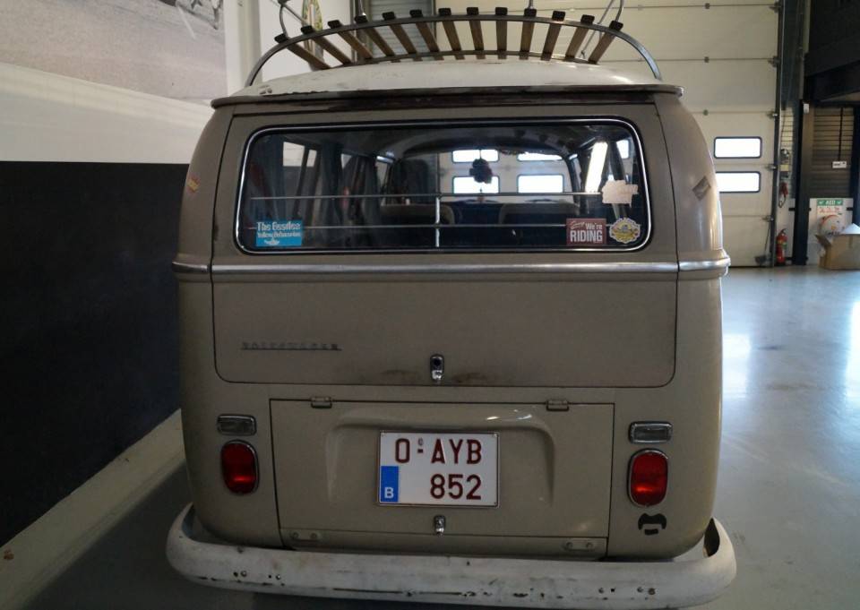Image 16/43 de Volkswagen T2a minibus (1969)