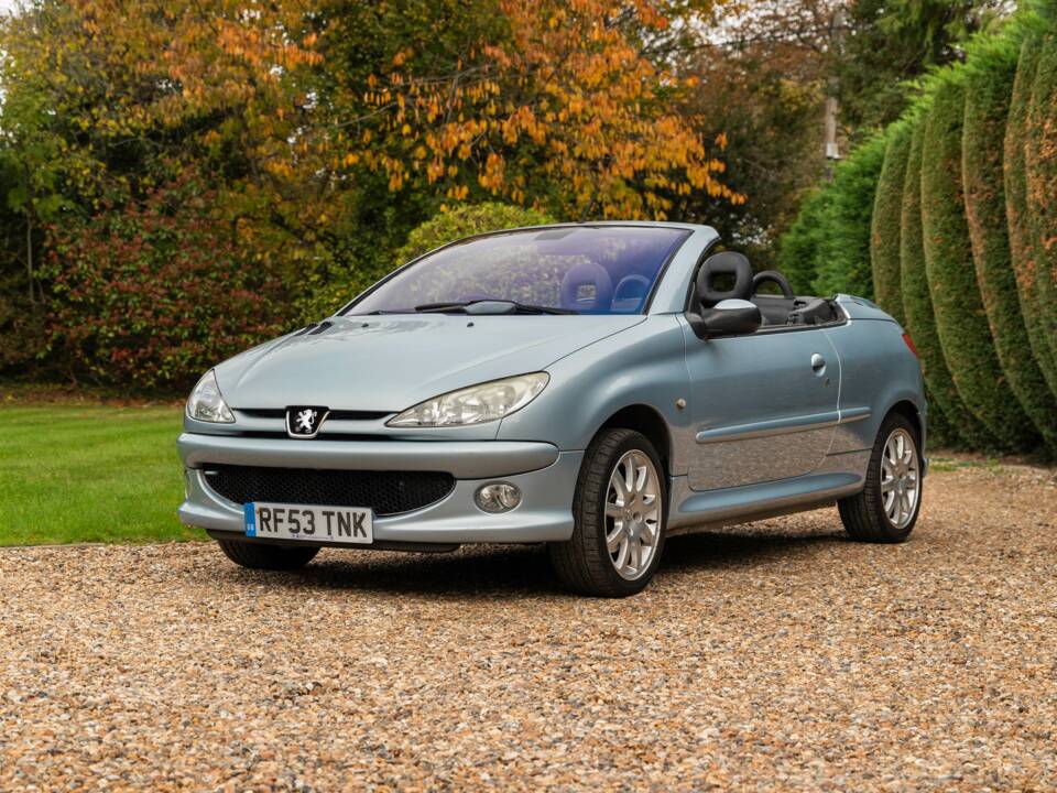 Image 33/50 of Peugeot 206 CC 1.6 16V (2003)