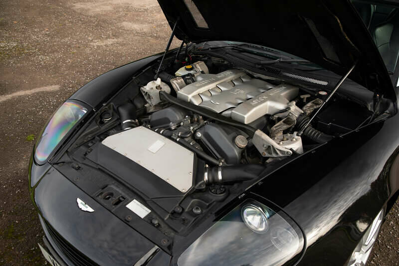 Image 47/50 of Aston Martin V12 Vanquish S (2005)