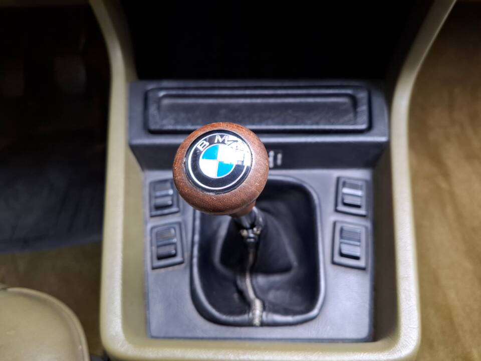 Bild 28/30 von BMW 635 CSi (1980)