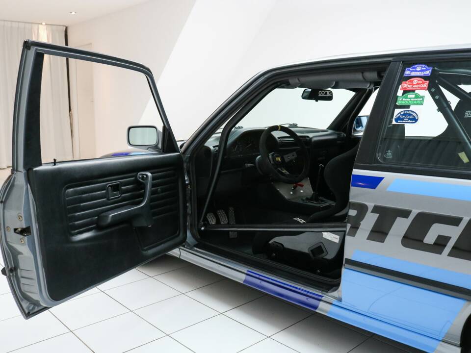 Image 4/14 of BMW 325i (1991)