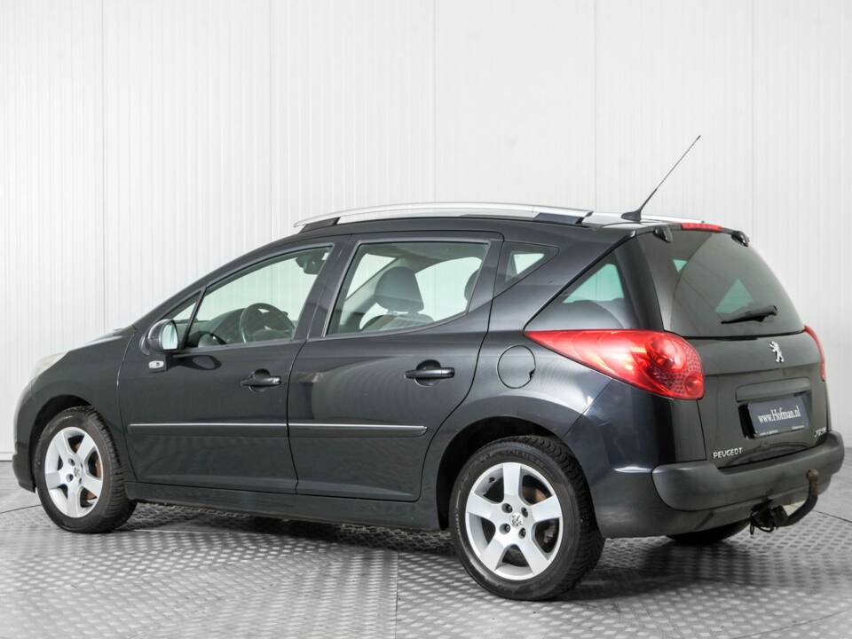 Bild 6/23 von Peugeot 207 1.6 VTi SW (2010)