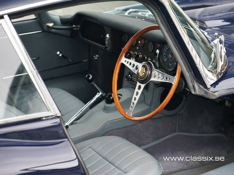 Bild 27/30 von Jaguar E-Type 4.2 (1965)