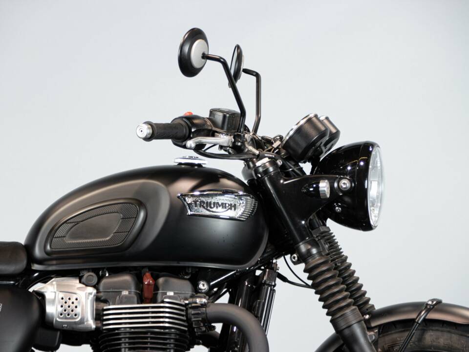 Immagine 37/50 di Triumph DUMMY (2017)