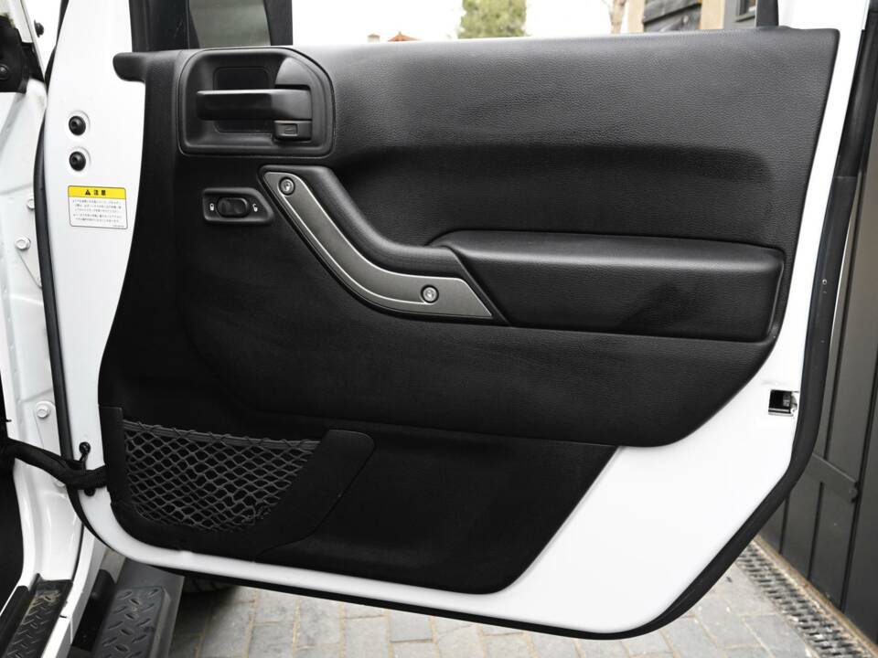 Imagen 37/50 de Jeep Wrangler 3.6 V6 (2015)