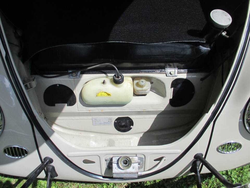 Image 18/39 of Volkswagen Maggiolino 1200 Export "Dickholmer" (1964)