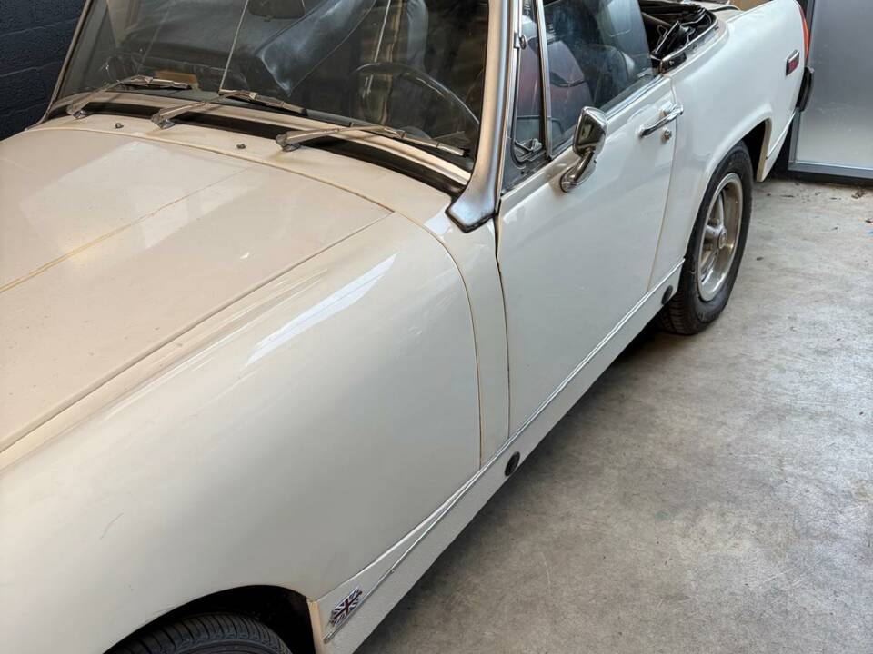 Image 2/7 of MG Midget 1500 (1978)