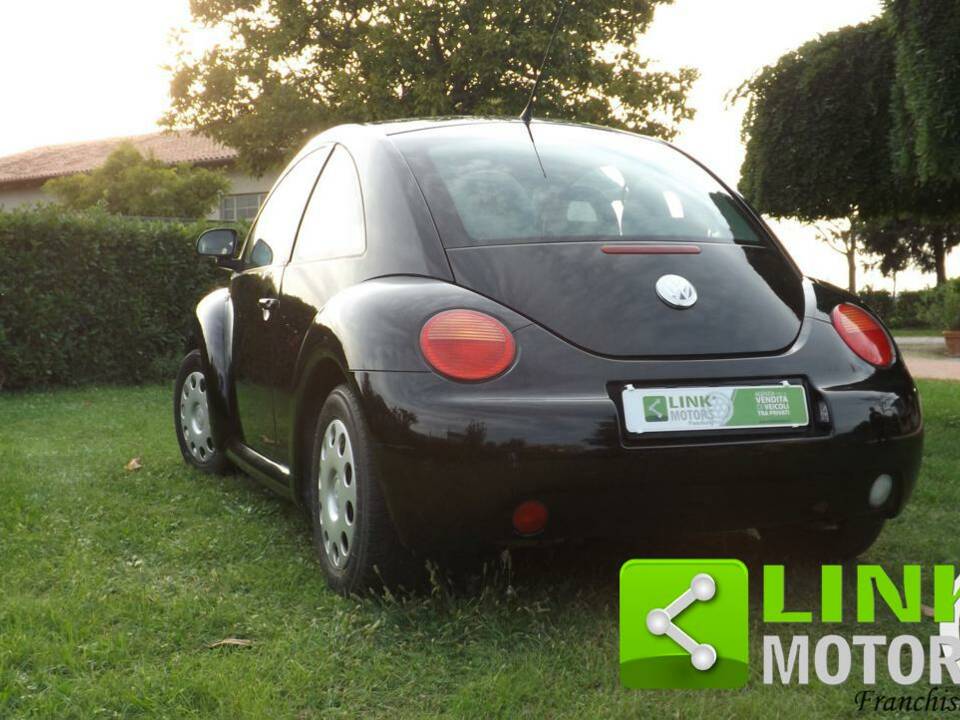 Afbeelding 7/10 van Volkswagen New Beetle 1.9 TDI (2000)