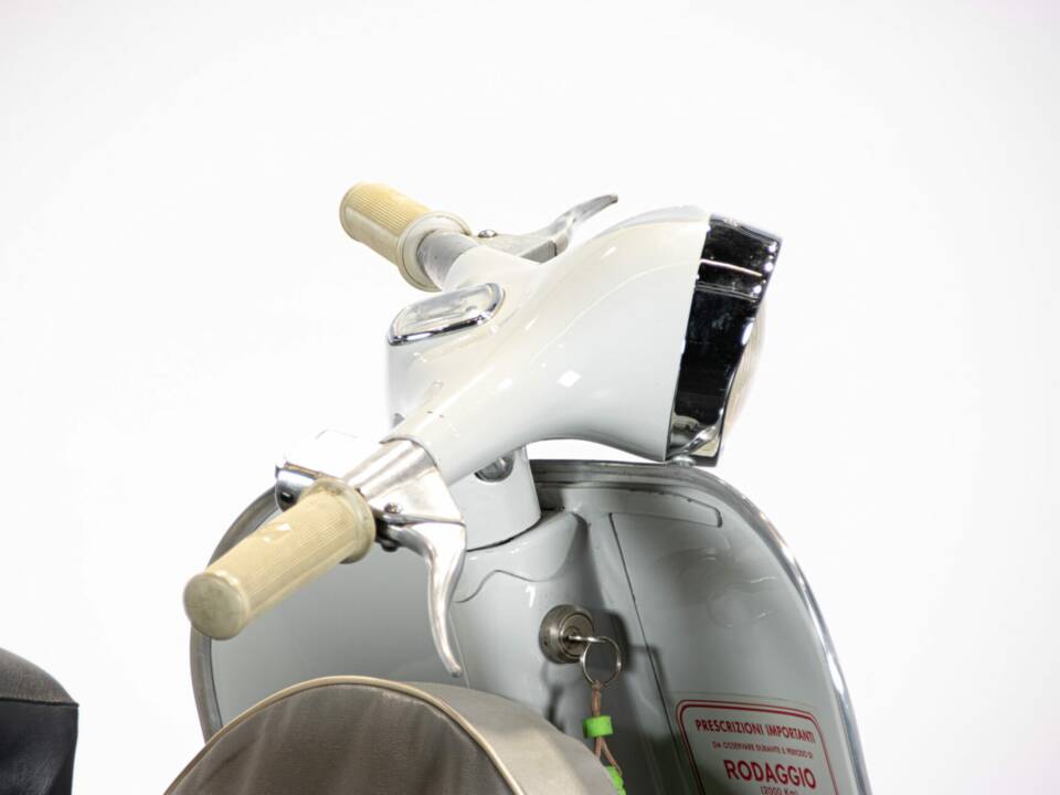 Immagine 12/50 di Piaggio Vespa 125 (1959)