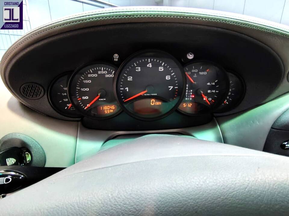 Bild 36/93 von Porsche 911 Carrera 4 (1998)