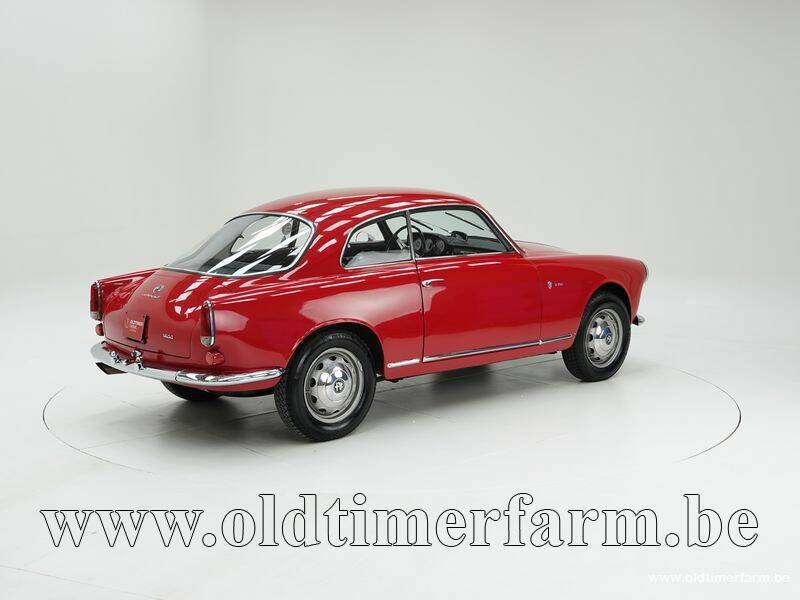 Image 2/15 of Alfa Romeo Giulia 1600 Sprint (1963)