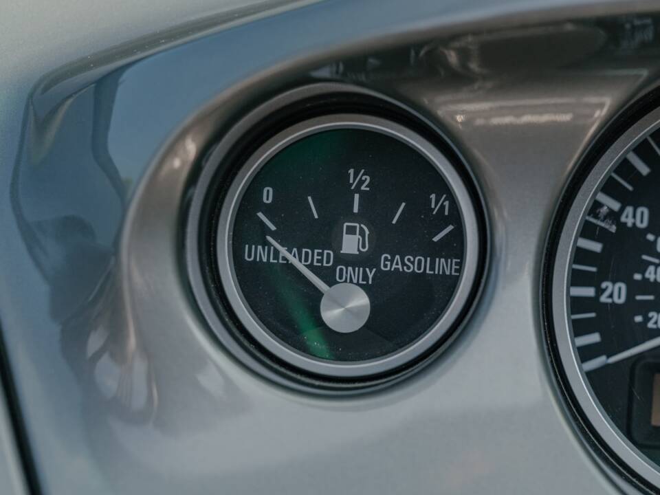 Image 167/185 of BMW Z8 (2001)