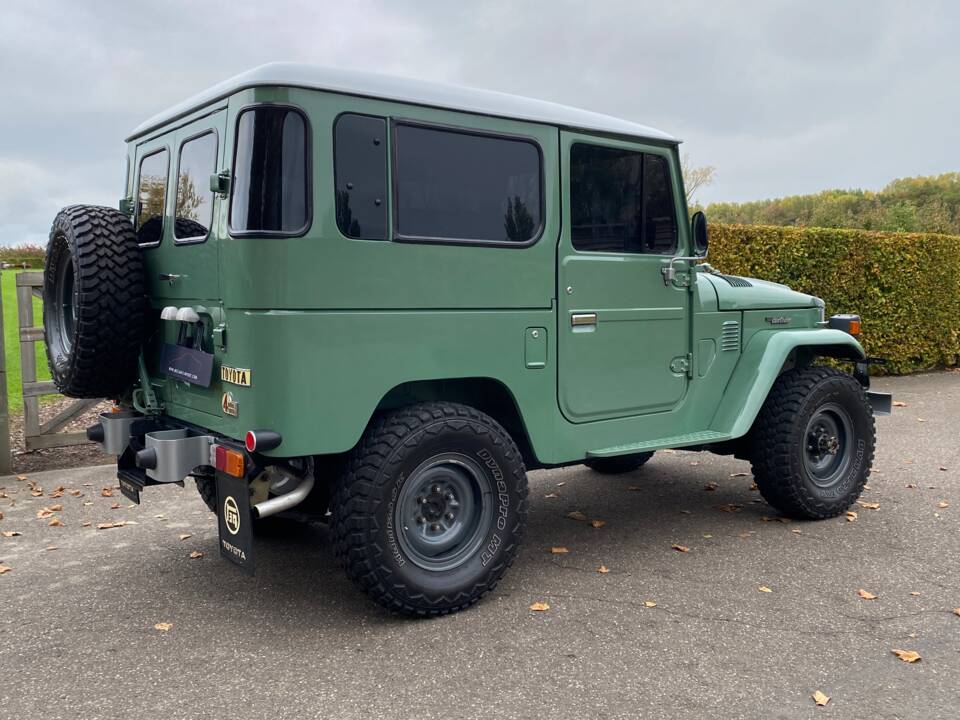 Image 5/18 de Toyota Land Cruiser FJ 40 (1978)