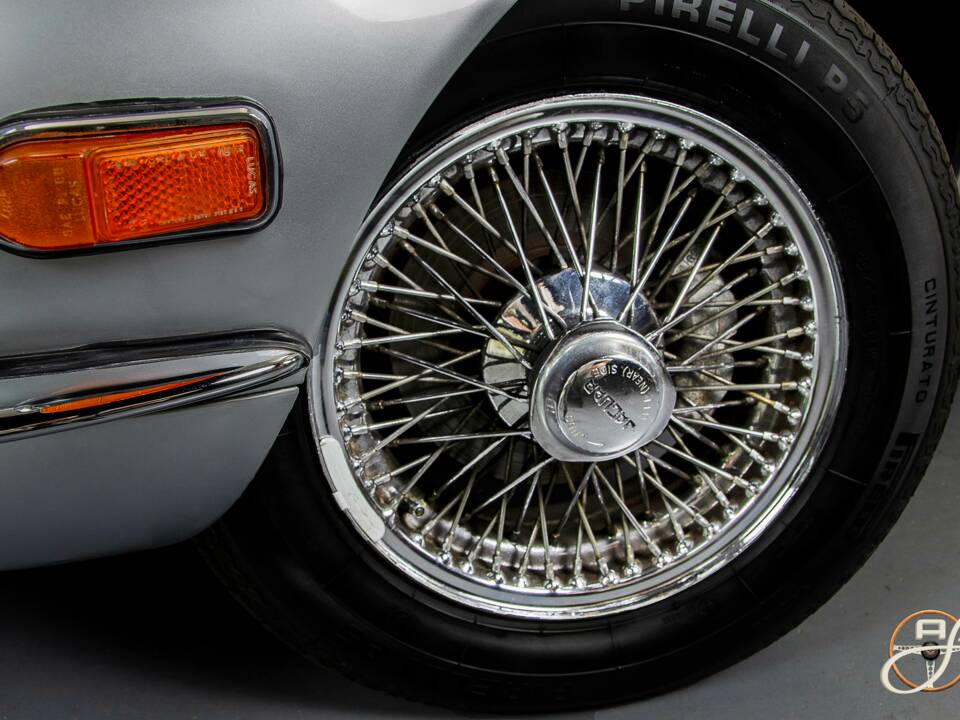 Imagen 9/21 de Jaguar E-Type V12 (1973)