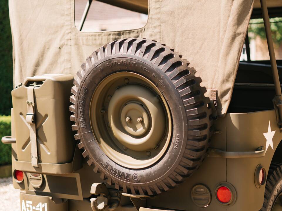 Bild 22/29 von Willys Jeep M38 A1 (1944)