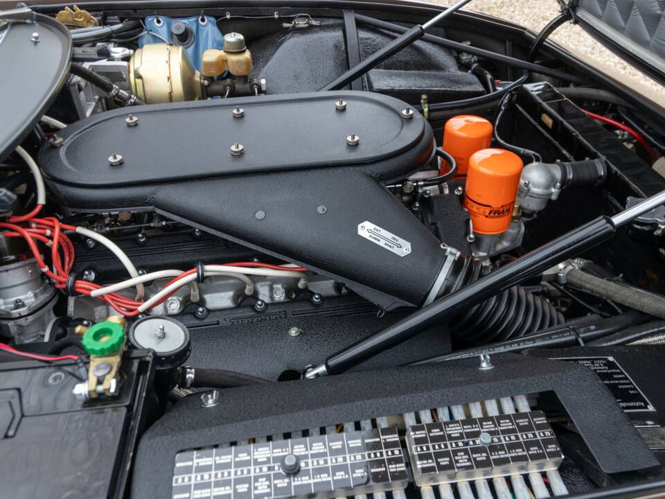 Image 29/50 de Ferrari 365 GTB/4 Daytona (1974)