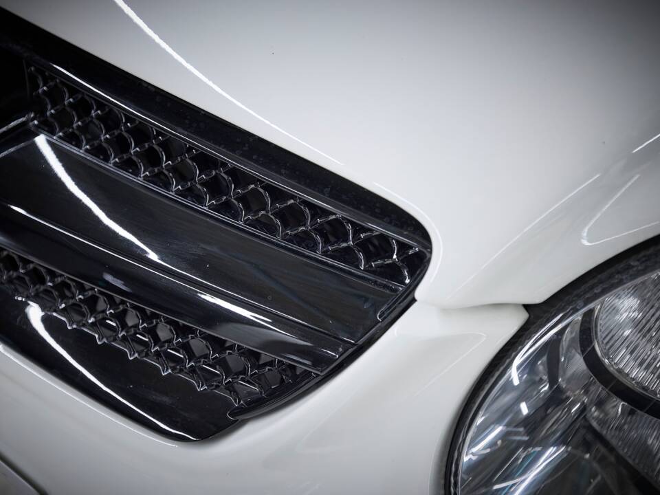 Image 44/99 de Mercedes-Benz SL 55 AMG (2005)
