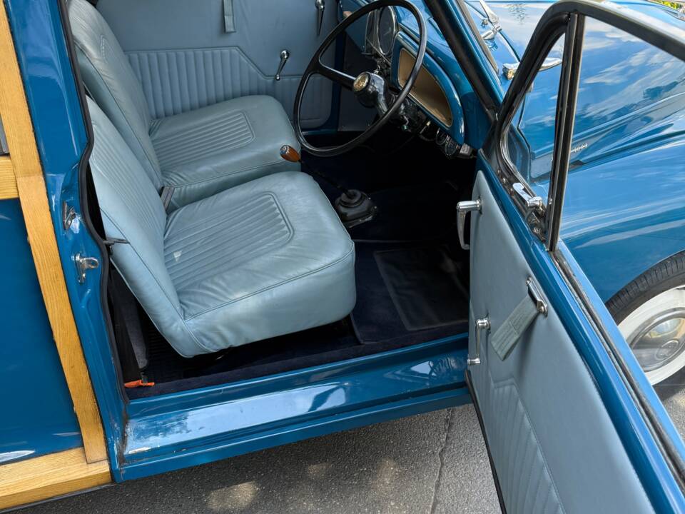 Immagine 19/22 di Morris Minor 1000 Traveller (1970)