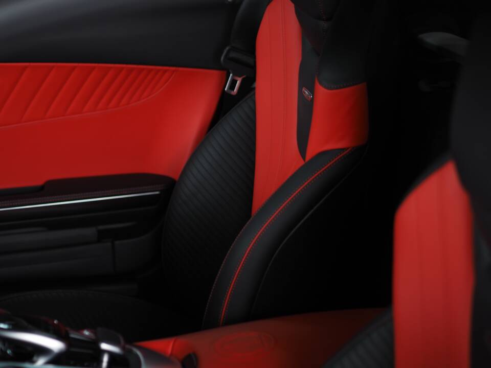 Image 37/49 of Mercedes-AMG GT-S (2015)
