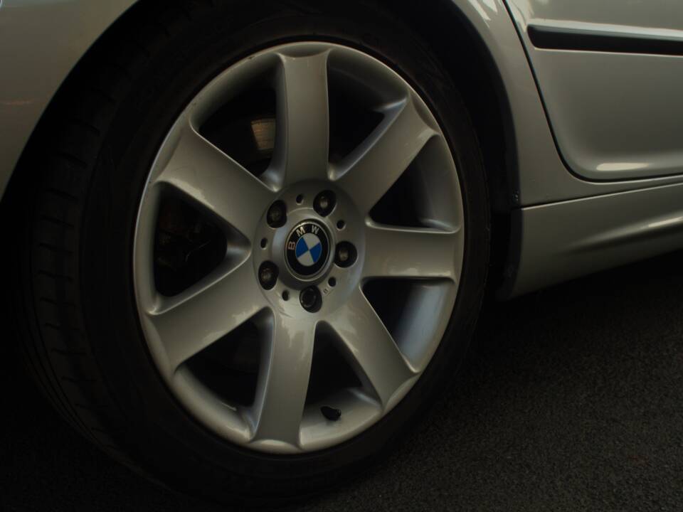 Afbeelding 12/58 van BMW 330i (2002)