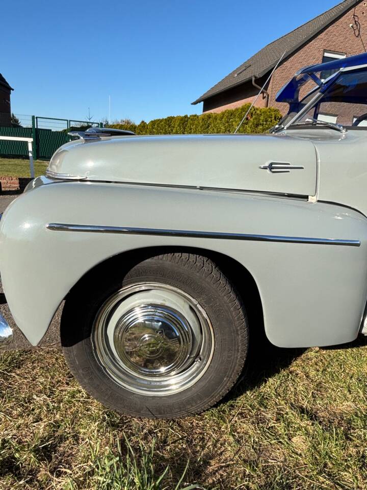 Image 50/133 of Volvo PV 444 (1954)
