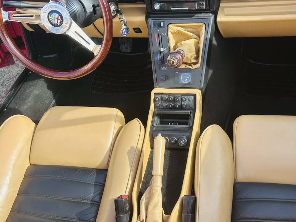 Image 45/50 of Alfa Romeo 2.0 Spider (1991)